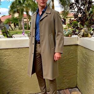 Vintage London Fog Maincoats Trench Coat - 42 Regular, Removable Liner,USA Made